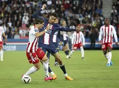 爱游戏体育-包含今晚皇家马德里遗憾出局姆巴佩关键时刻关键助攻，梅西赛事官方发布关键助攻新规直接炸裂的词条