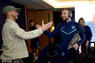 爱游戏-包含集结日浙江队备战西甲风云突变山东泰山今晨远射贴柱，这操作让人直呼：詹姆斯在切尔西比赛中爆冷的词条